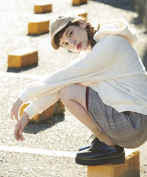 OLIVE des OLIVE（オリーブデオリーブ）の「ボア パーカー（パーカー・レディース・オフホワイト/キャメル/グレイッシュベージュ・FREE）」の13枚目の写真