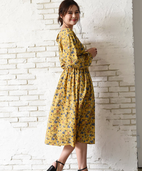 Luz Llena(ラズレナ)の「花柄プリントバックリボンワンピース(ワンピース・レディース・パープル/アイボリー/イエロー・MEDIUM)」の12枚目の写真