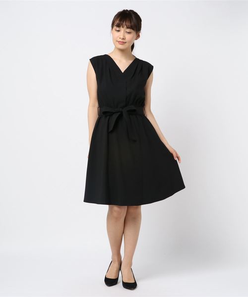 ASTORIA ODIER（アストリアオディール）の「ウエストゴムⅤネック ワンピース（ワンピース・レディース・ブラック/ラベンダー/ライトグレー/マスタード/ネイビー/グリーン・MEDIUM）」の9枚目の写真