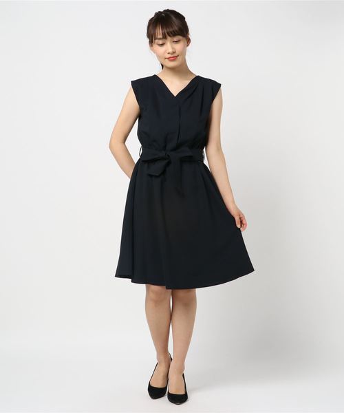 ASTORIA ODIER（アストリアオディール）の「ウエストゴムⅤネック ワンピース（ワンピース・レディース・ブラック/ラベンダー/ライトグレー/マスタード/ネイビー/グリーン・MEDIUM）」の17枚目の写真