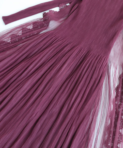 cawaii（カワイイ）の「動く度揺らめく美レース。アコーディオンプリーツワンピース（ワンピース・レディース・レッド・FREE）」の10枚目の写真