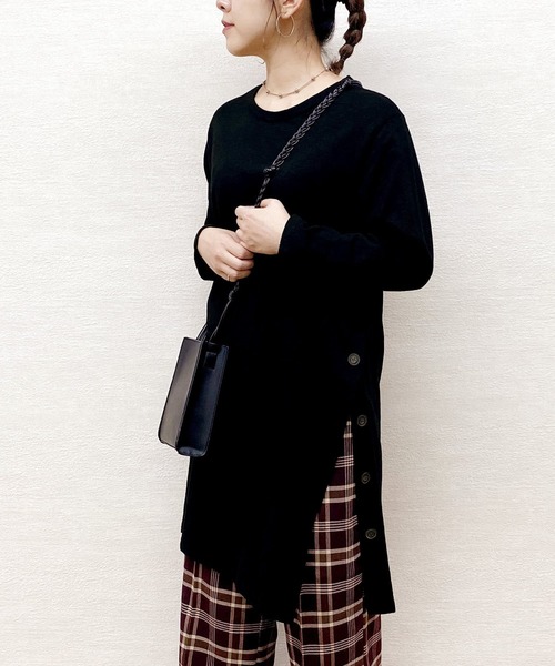 reca（レカ）の「サイドボタンワンピース（ワンピース・レディース・ブラック/ダークグレー/ベージュ/オフホワイト・FREE）」の2枚目の写真