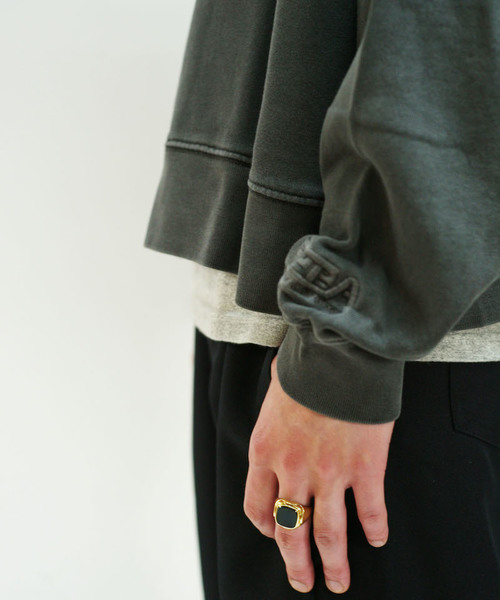 KAIKO(カイコー)の「KAIKO OBLONG H.N SWEAT PIGMENT(スウェット・メンズ・ライトブラック/ライトグレー/レッド系その他・S/M/L)」の4枚目の写真