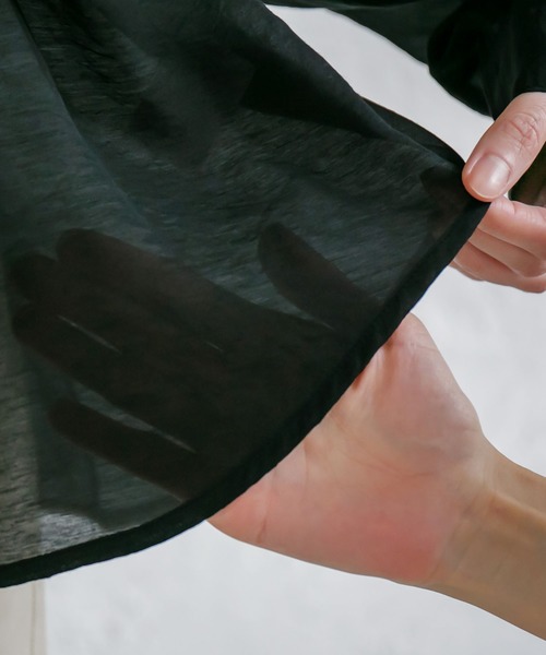 rectangle(レクタングル)の「オーバーサイズシアーシャツ(シャツ/ブラウス・レディース・ブラック/ベージュ/ブルー/ラベンダー/アイボリー/モカ/ミント/オレンジ/カーキ/オリーブ/パープル・FREE)」の15枚目の写真