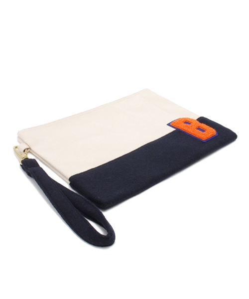 BEAMS BOY（ビームスボーイ）の「WINTER HEAVEN / シニール ジップクラッチ（クラッチバッグ・レディース・ネイビー/その他1・ONE SIZE）」の6枚目の写真