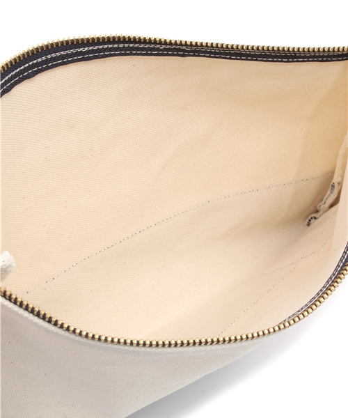 BEAMS BOY（ビームスボーイ）の「WINTER HEAVEN / シニール ジップクラッチ（クラッチバッグ・レディース・ネイビー/その他1・ONE SIZE）」の9枚目の写真