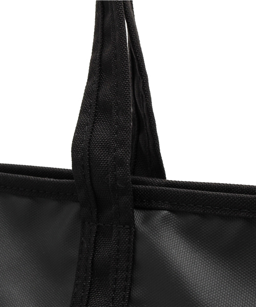Manhattan Portage(マンハッタンポーテージ)の「MP Logo Printed Cherry Hill Tote Bag(トートバッグ・メンズ・ブラック・LARGE)」の5枚目の写真