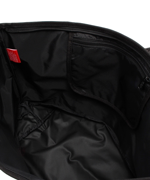 Manhattan Portage(マンハッタンポーテージ)の「MP Logo Printed Cherry Hill Tote Bag(トートバッグ・メンズ・ブラック・LARGE)」の7枚目の写真