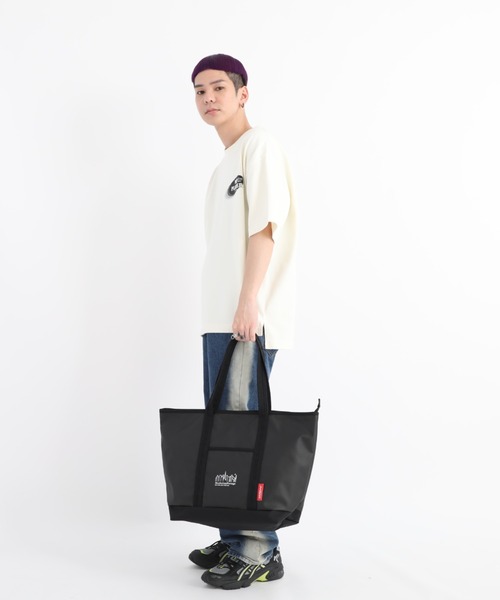Manhattan Portage(マンハッタンポーテージ)の「MP Logo Printed Cherry Hill Tote Bag(トートバッグ・メンズ・ブラック・LARGE)」の11枚目の写真
