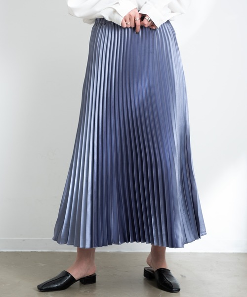 Aunt Marie's(アントマリーズ)の「AUNT MARIE’S サテンプリーツロングスカート(スカート・レディース・ブラック/ベージュ/ブルー/ナチュラル・FREE)」の8枚目の写真