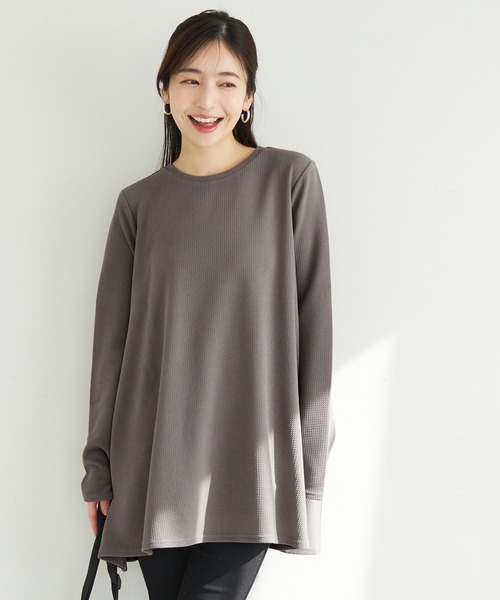 coca(coca)(コカ)の「\新色登場/エンボス加工Aラインフレアチュニック(Tシャツ/カットソー・レディース・ブラック/ダークベージュ/チャコールグレー/ライトベージュ/グレー・ONE SIZE/L/M)」の15枚目の写真