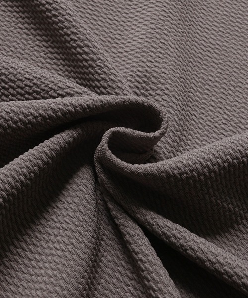 coca(coca)(コカ)の「\新色登場/エンボス加工Aラインフレアチュニック(Tシャツ/カットソー・レディース・ブラック/ダークベージュ/チャコールグレー/ライトベージュ/グレー・ONE SIZE/L/M)」の11枚目の写真