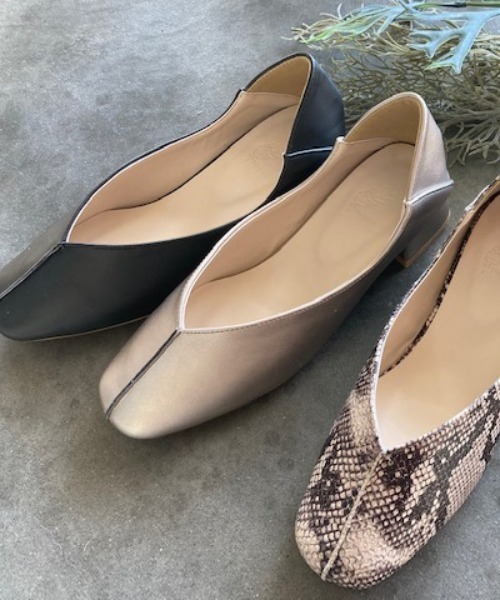 Noubel Voug Relax(ヌーベルヴォーグリラックス)の「スクエアトゥ2WAYバブーシュローヒールパンプスm61(パンプス・レディース・ブラック/パイソン/シャンパン・LL/S/M/L)」の1枚目の写真