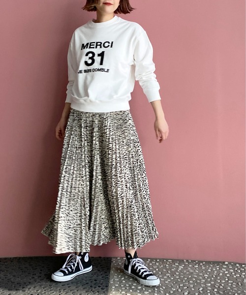 PICCIN(ピッチン)の「ビーズ刺繍プルオーバー(スウェット・レディース・ブラック/ライトグレー/オフホワイト・M)」の19枚目の写真