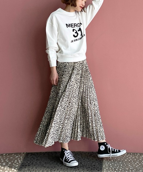 PICCIN(ピッチン)の「ビーズ刺繍プルオーバー(スウェット・レディース・ブラック/ライトグレー/オフホワイト・M)」の21枚目の写真