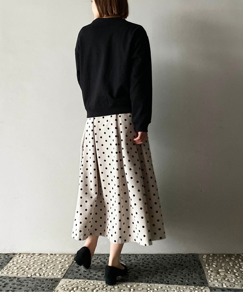 PICCIN(ピッチン)の「ビーズ刺繍プルオーバー(スウェット・レディース・ブラック/ライトグレー/オフホワイト・M)」の12枚目の写真