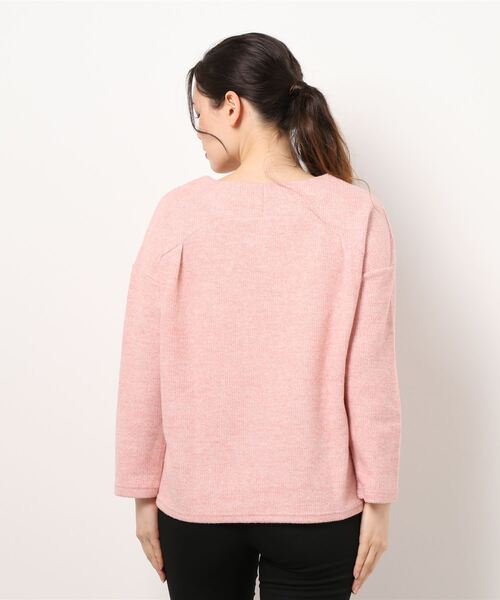 BELLUNA(ベルーナ)の「起毛素材スリットデザインプルオーバー(Tシャツ/カットソー・レディース・杢グレー/セージグリーン/モカ/コーラル/ピンク・X-LARGE/LARGE/MEDIUM)」の8枚目の写真