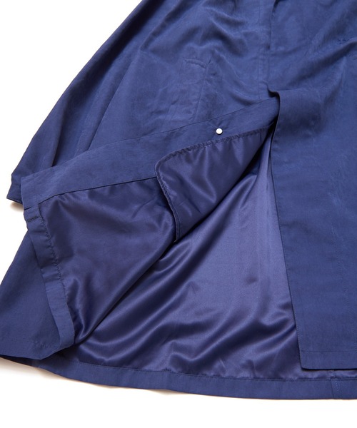 JACK & MARIE(ジャックアンドマリー)の「JACK & MARIE LONG COAT(2Colors)(ジャックアンドマリー マットサテンロングコーチコート)(BEIGE,NAVY)(ステンカラーコート・メンズ・ベージュ/ネイビー・M/L)」の6枚目の写真