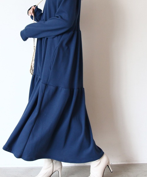 Roomy's（ルーミーズ）の「ティアードスウェットワンピース（ワンピース・レディース・グレー/ブラック/ブルー・FREE）」の10枚目の写真