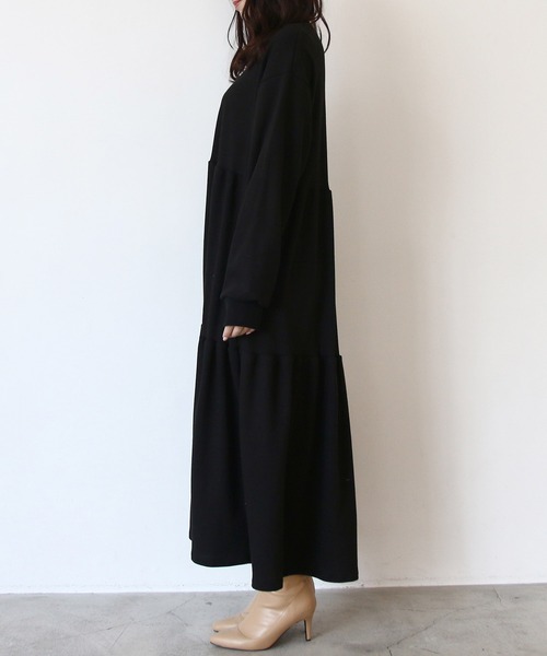 Roomy's（ルーミーズ）の「ティアードスウェットワンピース（ワンピース・レディース・グレー/ブラック/ブルー・FREE）」の14枚目の写真