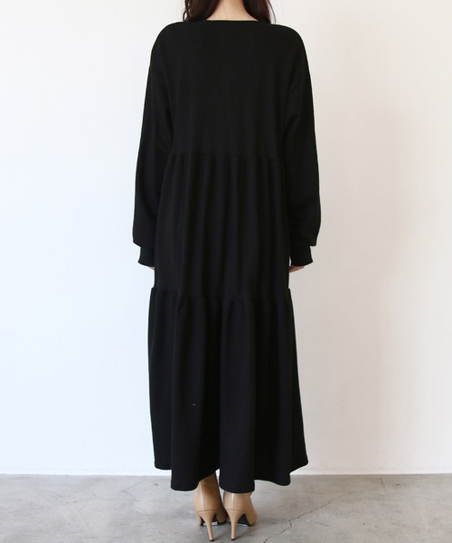 Roomy's（ルーミーズ）の「ティアードスウェットワンピース（ワンピース・レディース・グレー/ブラック/ブルー・FREE）」の15枚目の写真