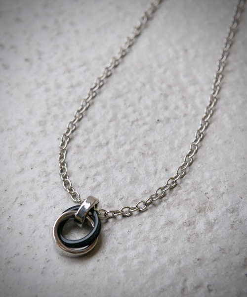 INTER FACTORY（インターファクトリー）の「ファッションインフルエンサー DAISUKE - ダブルリングネックレス　made in INTER FACTORY（ネックレス・メンズ・シルバー・FREE）」の15枚目の写真