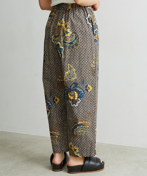 cardo fabrica（カルドファブリカ）の「アフリカンバティックテーパードイージーパンツ（その他パンツ・レディース・グレー/グリーン・FREE）」の15枚目の写真