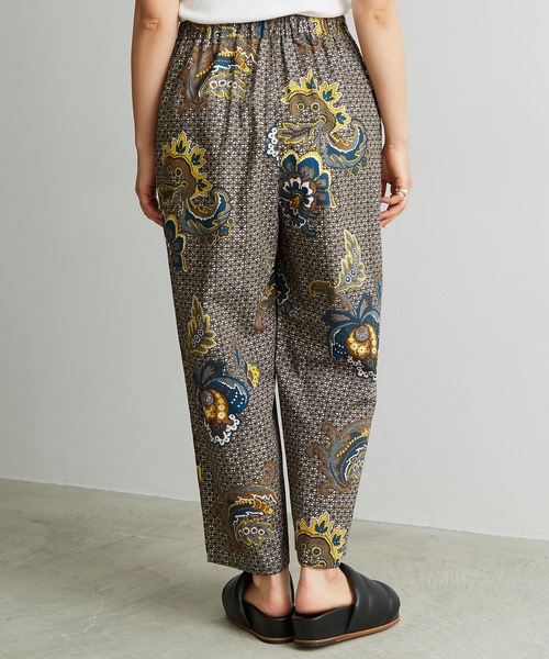 アフリカンバティックテーパードイージーパンツを使った人気