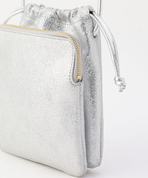 NOLLEY’S（ノーリーズ）の「ミニ巾着ショルダー（ショルダーバッグ・レディース・シルバー・FREE）」の2枚目の写真