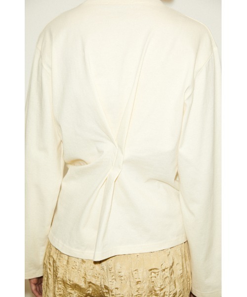 THROW by SLY(スローバイスライ)の「THROW TWIST DRAPE TOPS ツイスト ドレープ トップス(Tシャツ/カットソー・レディース・ブラック/オフホワイト・FREE)」の6枚目の写真