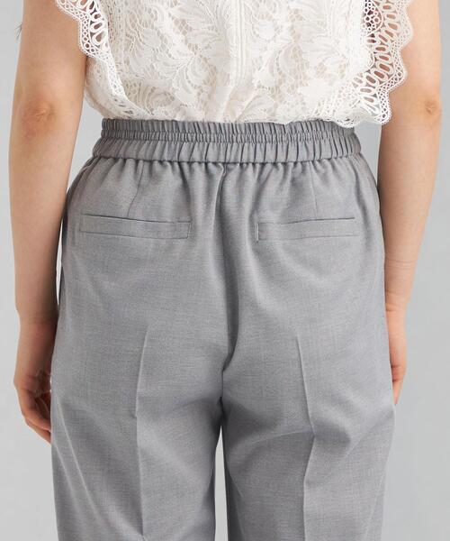 green label relaxing（グリーンレーベルリラクシング）の「CS シャーク ドロスト センタープレス ワイド パンツ <ミディアムグレー・ネイビー>（その他パンツ・レディース・ネイビー/グレー・40/38/36）」の8枚目の写真