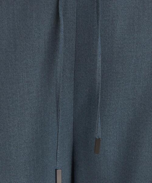 green label relaxing（グリーンレーベルリラクシング）の「CS シャーク ドロスト センタープレス ワイド パンツ <ミディアムグレー・ネイビー>（その他パンツ・レディース・ネイビー/グレー・40/38/36）」の14枚目の写真