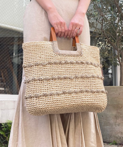 natural couture（ナチュラルクチュール）の「木手ハンドル玉編みトートバッグ（トートバッグ・レディース・キャメル/ベージュ・FREE）」の10枚目の写真