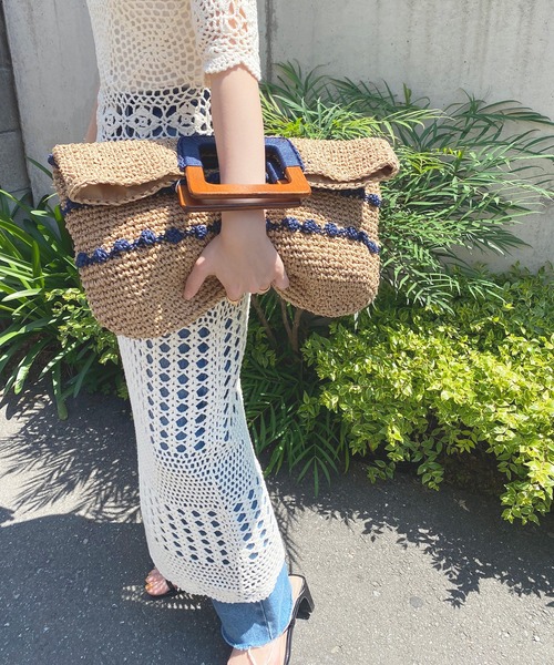 natural couture（ナチュラルクチュール）の「木手ハンドル玉編みトートバッグ（トートバッグ・レディース・キャメル/ベージュ・FREE）」の14枚目の写真