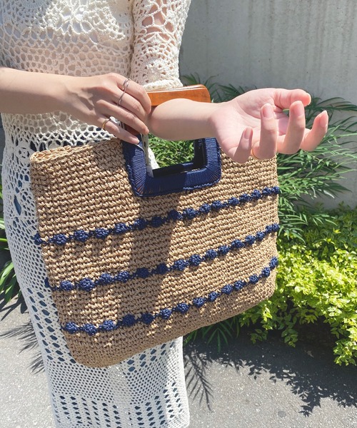 natural couture（ナチュラルクチュール）の「木手ハンドル玉編みトートバッグ（トートバッグ・レディース・キャメル/ベージュ・FREE）」の16枚目の写真