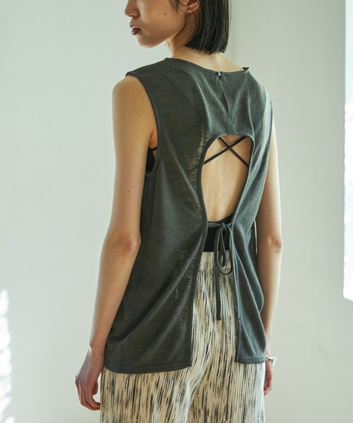 VACANCY（ヴァカンシー）の「バックオープンタンクトップ（タンクトップ・レディース・チャコールグレー/ブラウン/オレンジ・FREE）」の2枚目の写真