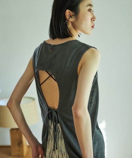 VACANCY（ヴァカンシー）の「バックオープンタンクトップ（タンクトップ・レディース・チャコールグレー/ブラウン/オレンジ・FREE）」の18枚目の写真