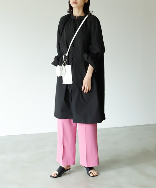 Birthday room(バースデイルーム)の「フェイクレザーキーホルダーマルチポーチ(ショルダーバッグ・レディース・ブラック/ホワイト・FREE)」の10枚目の写真