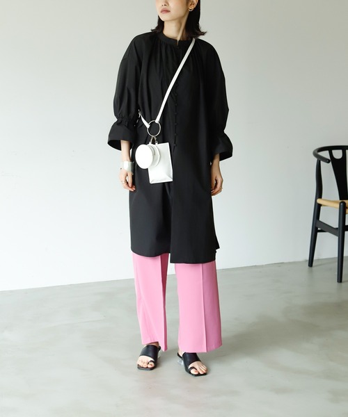 Birthday room(バースデイルーム)の「フェイクレザーキーホルダーマルチポーチ(ショルダーバッグ・レディース・ブラック/ホワイト・FREE)」の12枚目の写真