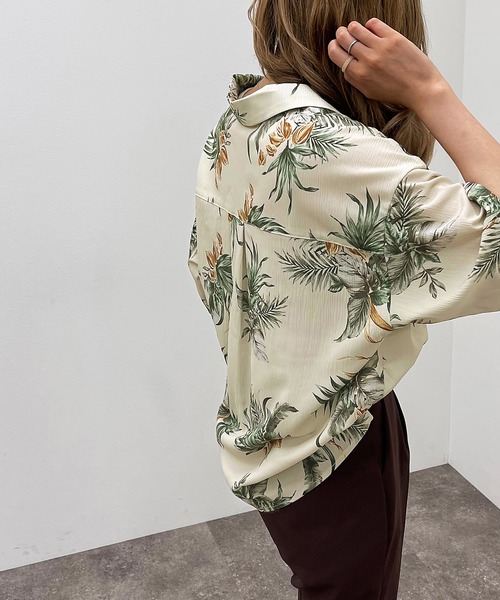 apres jour mignon（アプレジュールミニョン）の「アロハシャツ【ZOZOTOWN限定アイテム】（シャツ/ブラウス・レディース・アイボリー/ブラック/ネイビー・フリー/X-LARGE）」の7枚目の写真