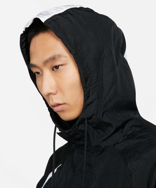 NIKE（ナイキ）の「AS M NSW SWOOSH WVN LND JKT　DD5968-010（パーカー・メンズ・ブラック×ホワイト・MEDIUM/LARGE/X-LARGE/SMALL/XX-LARGE）」の5枚目の写真