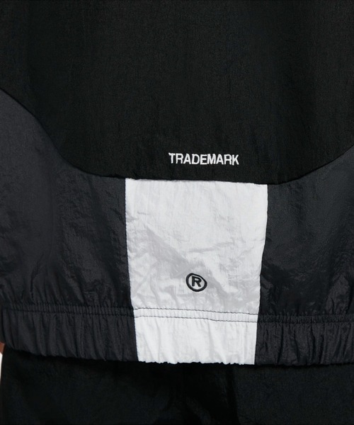 NIKE（ナイキ）の「AS M NSW SWOOSH WVN LND JKT　DD5968-010（パーカー・メンズ・ブラック×ホワイト・MEDIUM/LARGE/X-LARGE/SMALL/XX-LARGE）」の7枚目の写真