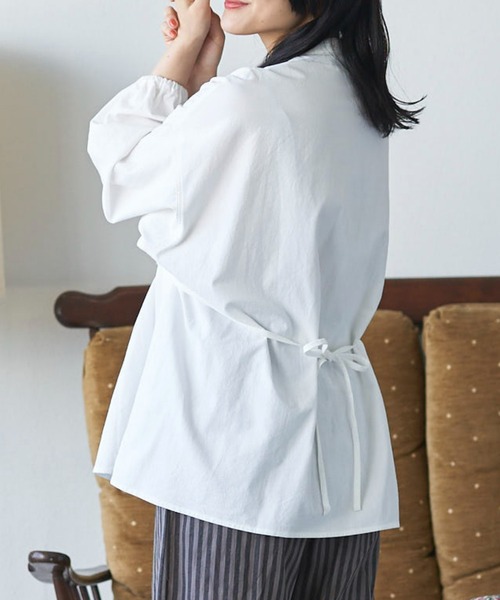 Libra Cue(リブラ キュー)の「ニュアンスコットンブザム切り替えシャツ(シャツ/ブラウス・レディース・ホワイト/ブラック/ダークグリーン・FREE)」の5枚目の写真