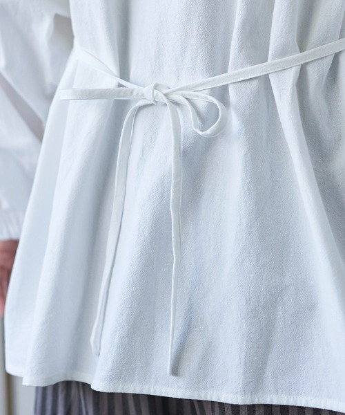 Libra Cue(リブラ キュー)の「ニュアンスコットンブザム切り替えシャツ(シャツ/ブラウス・レディース・ホワイト/ブラック/ダークグリーン・FREE)」の6枚目の写真