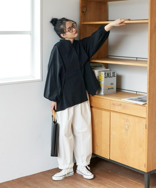 Libra Cue(リブラ キュー)の「ニュアンスコットンブザム切り替えシャツ(シャツ/ブラウス・レディース・ホワイト/ブラック/ダークグリーン・FREE)」の17枚目の写真