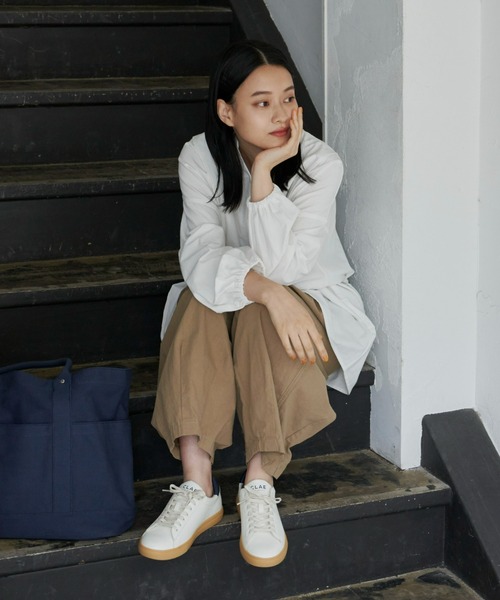 Libra Cue(リブラ キュー)の「ニュアンスコットンブザム切り替えシャツ(シャツ/ブラウス・レディース・ホワイト/ブラック/ダークグリーン・FREE)」の14枚目の写真