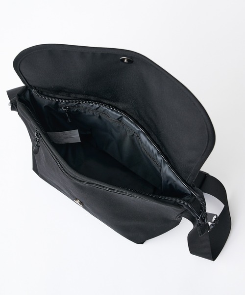 COLONY 2139（コロニートゥーワンスリーナイン）の「スタンダードメッセンジャーバッグ（メッセンジャーバッグ・メンズ・ブラック・FREE）」の9枚目の写真