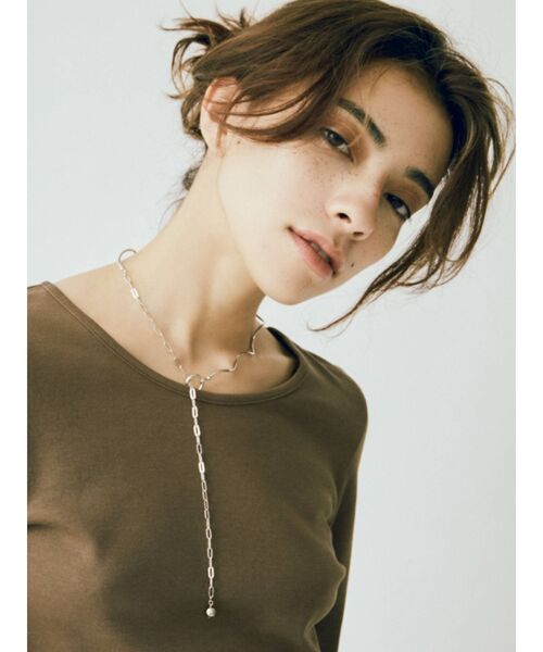 EVRIS（エヴリス）の「ASYMMETRY LONG ネックレス（ネックレス・レディース・シルバー/ゴールド・FREE）」の10枚目の写真