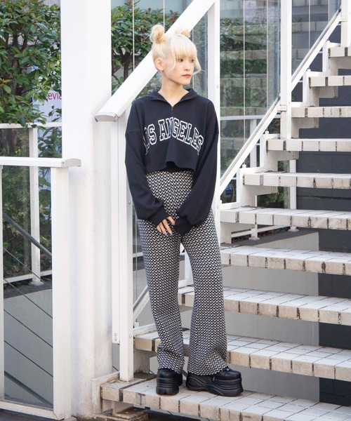 DuKKah（デュカ）の「Dukkah/【低身長向け】カレッジハーフジップショートスウェット（スウェット・レディース・杢グレー/ダークグリーン/ネイビー/ブラック/グリーン/オートミール・XS/X-SMALL）」の8枚目の写真