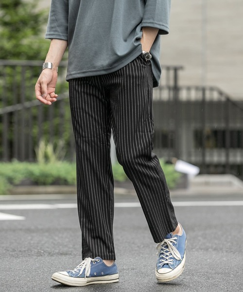 ITEMS URBANRESEARCH（アイテムズ アーバンリサーチ）の「TRストレッチ ストライプイージーパンツ（その他パンツ・メンズ・ブラック/ブラウン/グレー・MEDIUM/LARGE）」の2枚目の写真